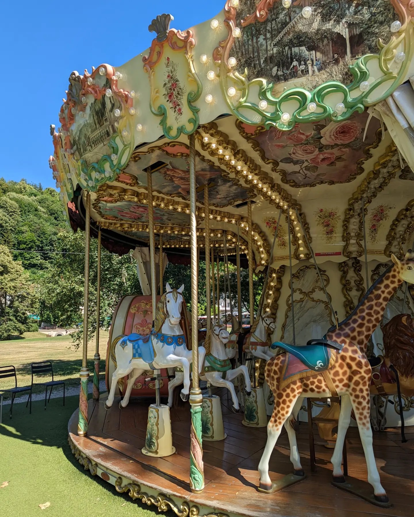 Carrousel traditionnel d'Uriage Loisirs